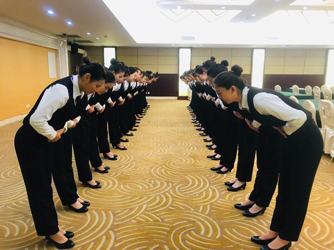 寬溝第三天基礎服務禮儀培訓 賦能會展服務的專業(yè)形象